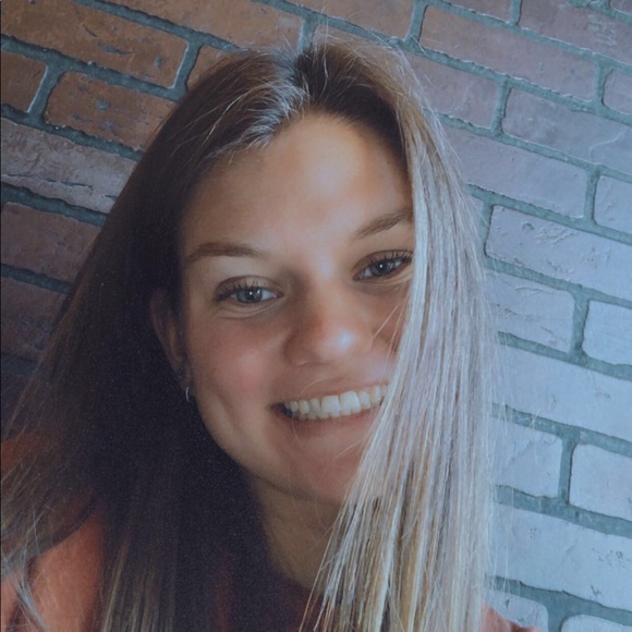 Meet your Posher, Meredith - Picture 1 of 1